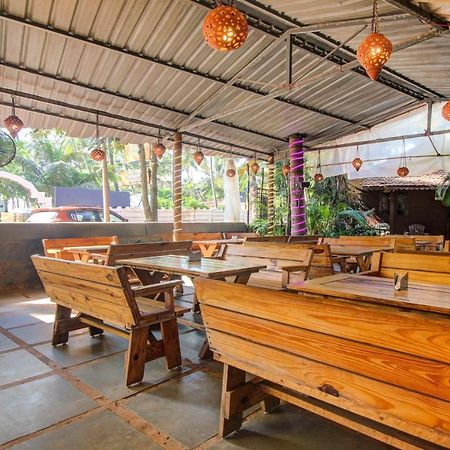 Treebo Trend Ashwem Beach Resort Goa Mandrem Exterior foto