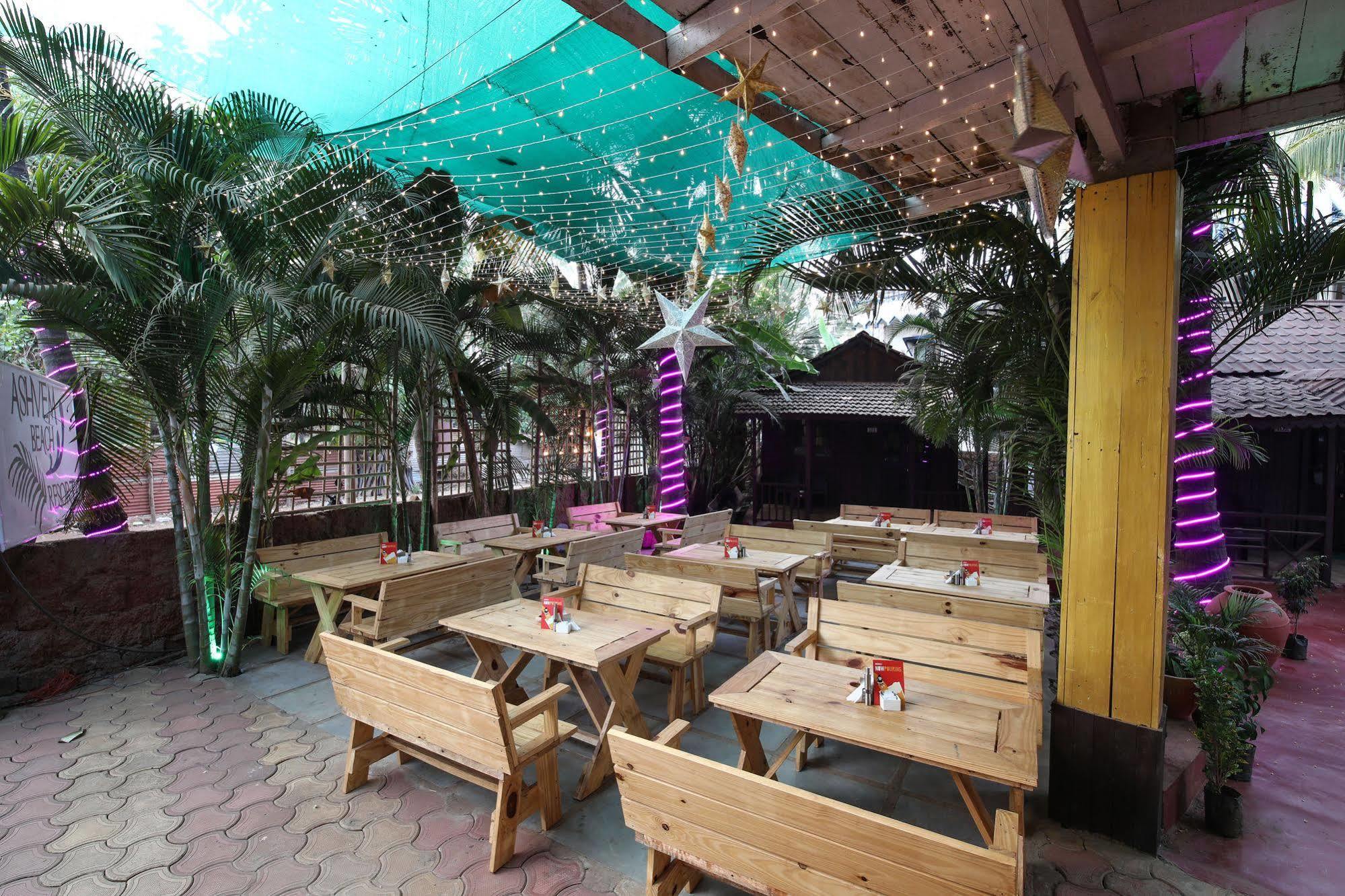 Treebo Trend Ashwem Beach Resort Goa Mandrem Exterior foto