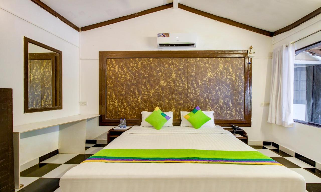Treebo Trend Ashwem Beach Resort Goa Mandrem Exterior foto