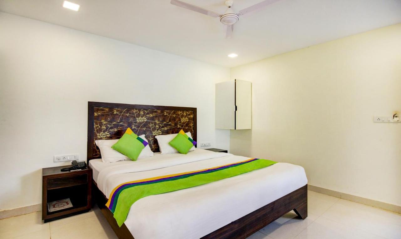Treebo Trend Ashwem Beach Resort Goa Mandrem Exterior foto